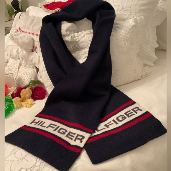 NEW WITHOUT TAGS TOMMY HILFIGER WINTER WOOL/ACRYLIC SCARF 9x62” - Picture 1 of 16
